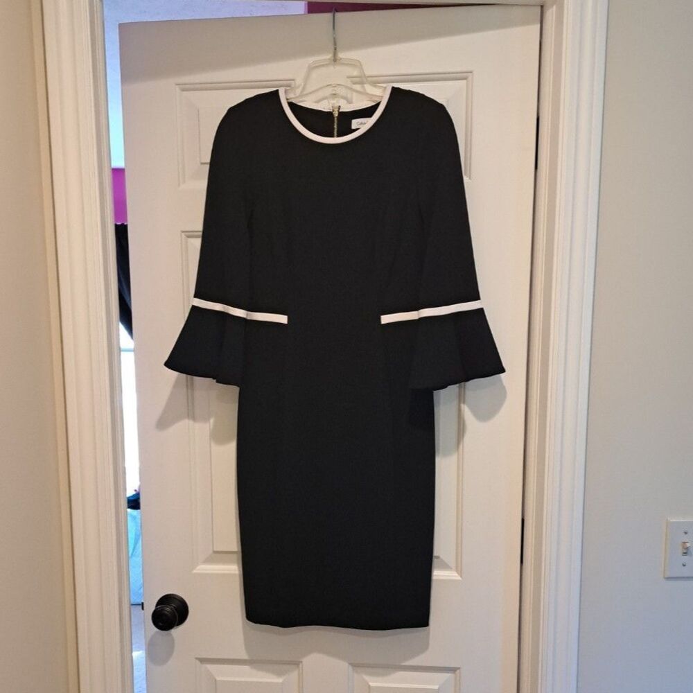 Calvin Klein Black Zipper Back Dress Flared Sleeves Size 4